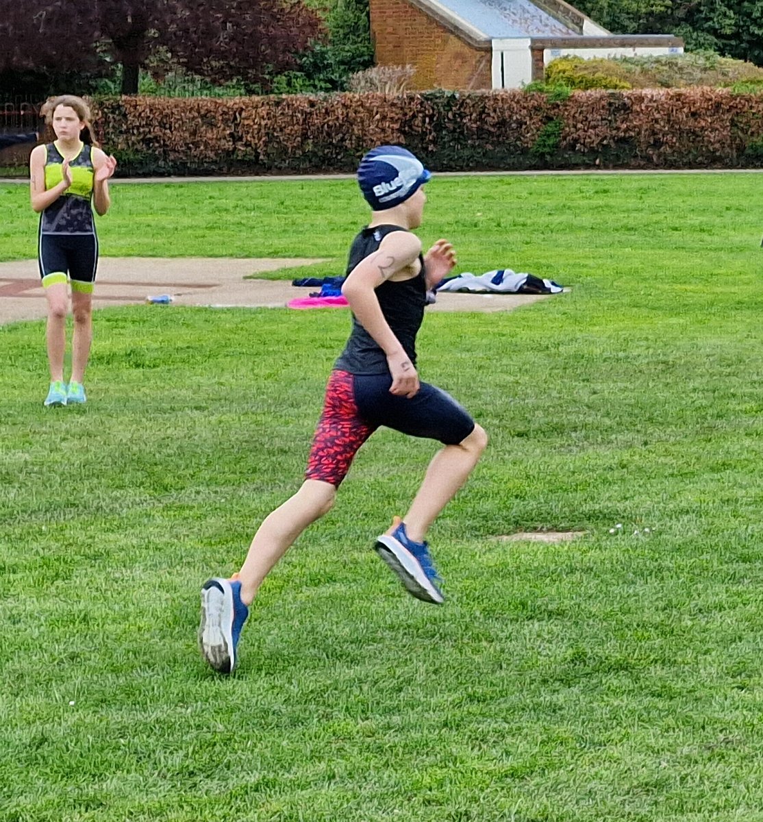 Kevin Hall tweet media