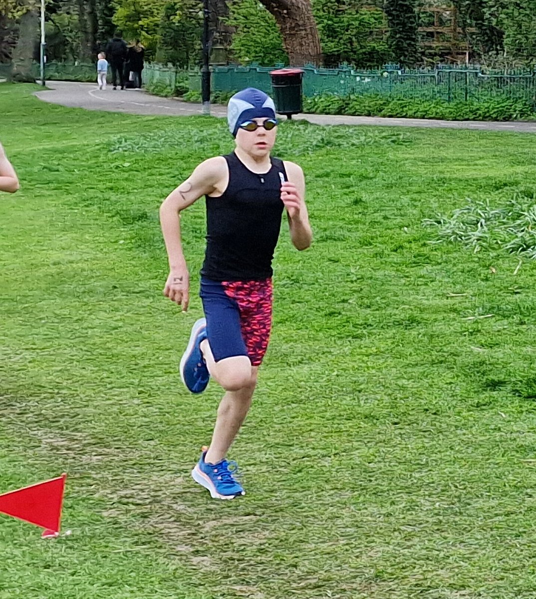 Kevin Hall tweet media