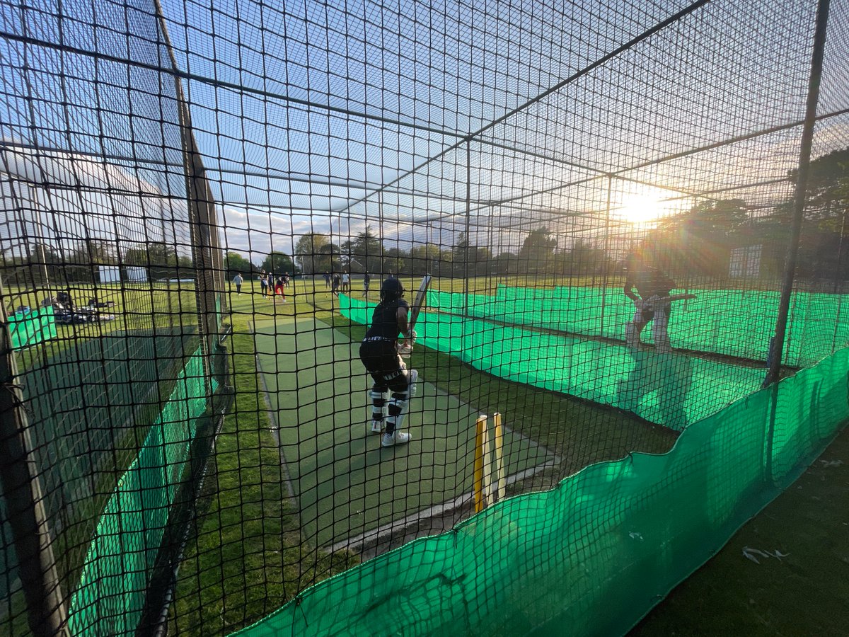 Senior outdoor nets this Wednesday 19th April from 6.15pm. New members welcome to come along. DM us if you have any questions.