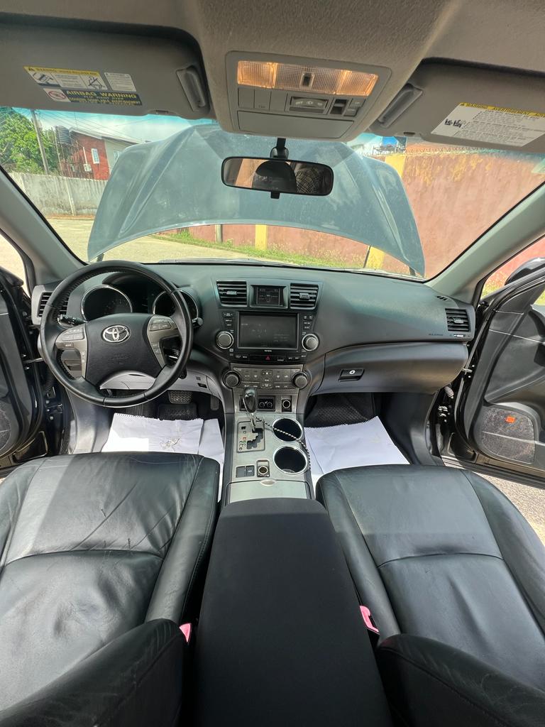 OracleAutos's tweet image. Toyota Highlander  SE
Model year 08/09
Foreign used
Reverse camera
Price  8, 200, 000 
Location Egbeda Lagos