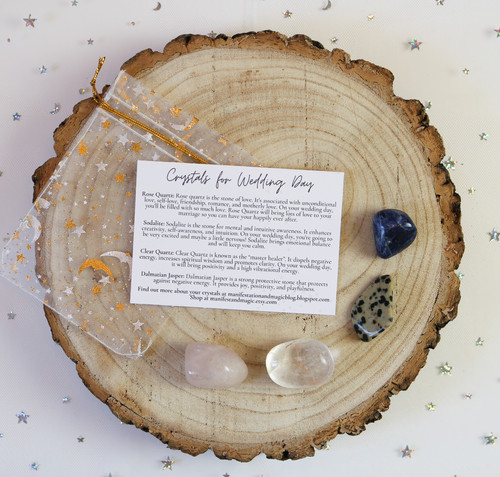 Our wedding day crystal set makes a lovely gift to give on the morning of the bride or groom's wedding day #elevenseshour 👰 🤍 buff.ly/3yuYr58