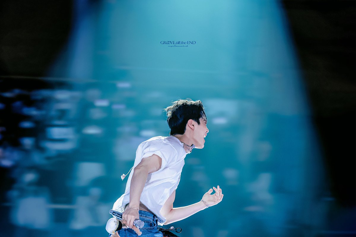 Mb_loops's tweet photo. The moon who shines the brightest on stage 🥰
#문빈 #MOONBIN
#ムンビン #ASTRO https://t.co/uoC0udivTz