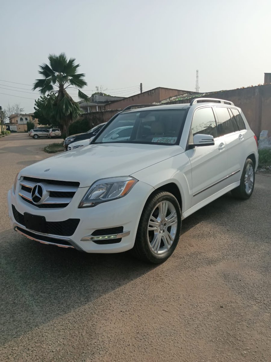 OracleAutos's tweet image. Mercedez Benz 
Model year GLK 2015
Panoramc roof
Price 13, 000, 000
Location Egbeda Lagos