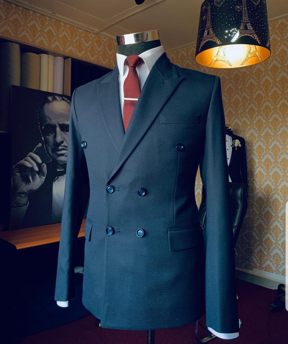 Colleb_Mwine's tweet photo. A beautiful Monday to start the hustle in style,look elegant and most outstanding with our tailored design suits. Visit us at Grand Corner L8 Shop No.557 or Call/WhatsApp 0702933078 https://t.co/K8nFxK7ZCN