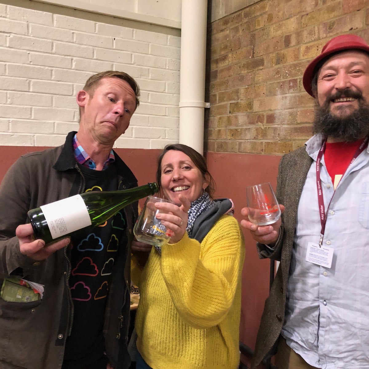 Whose still buzzing from #craftcon23?!
So much fun! And super informative
Looking forward to craftcon24 already
#ciderconference
#britishciderweek
#craftcider
#helpingwiththemondayblues
@TCCPAofficial
@ArtistrawCider