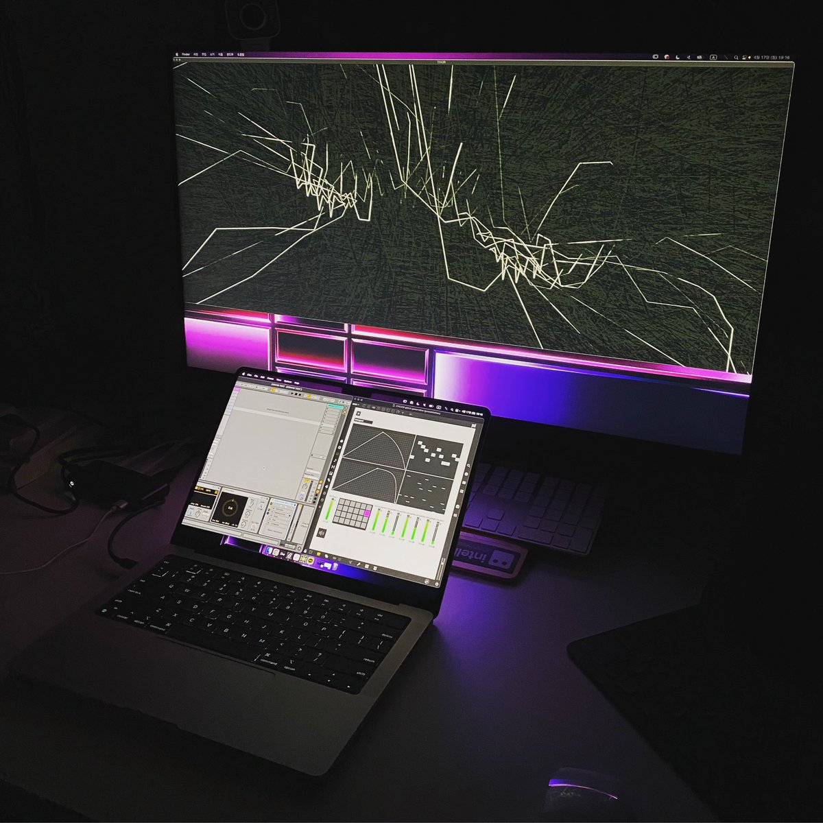 yiseunggyusynth's tweet image. #creativecoding #maxmsp #touchdesigner #generativeart #programming