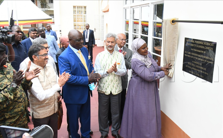JoyceMakoma2's tweet photo. A plaque was declared and signed by the Hon Dr. Jaishankar for a satellite survey program and mapping agreed upon between the @GovUganda and the Government of India.
#MoDVA
@updf_ @DMU_Uganda @MoICT_Ug https://t.co/ETizKG28nr