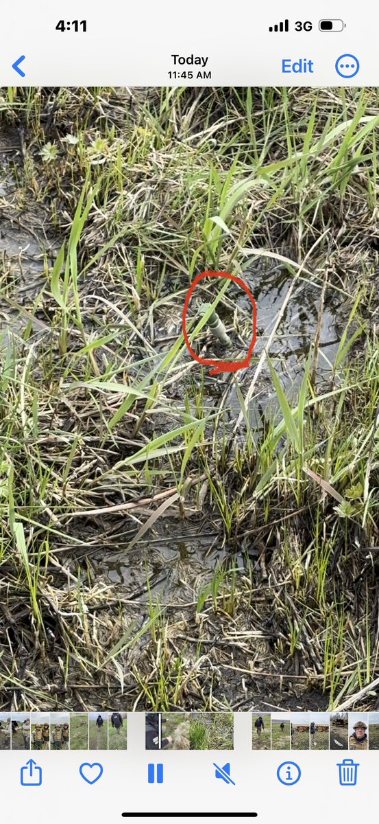darrenPwhite's tweet image. Did you see the mine and tripwire in the video? Hidden in this swampy soil is an OMZ-72 fragmentation mine. The precise attention to details goes without saying. Thank you, @TJK_EOD for your selfless dedication to making the farmland of #Ukraine safe. #Demining @KKOBradio