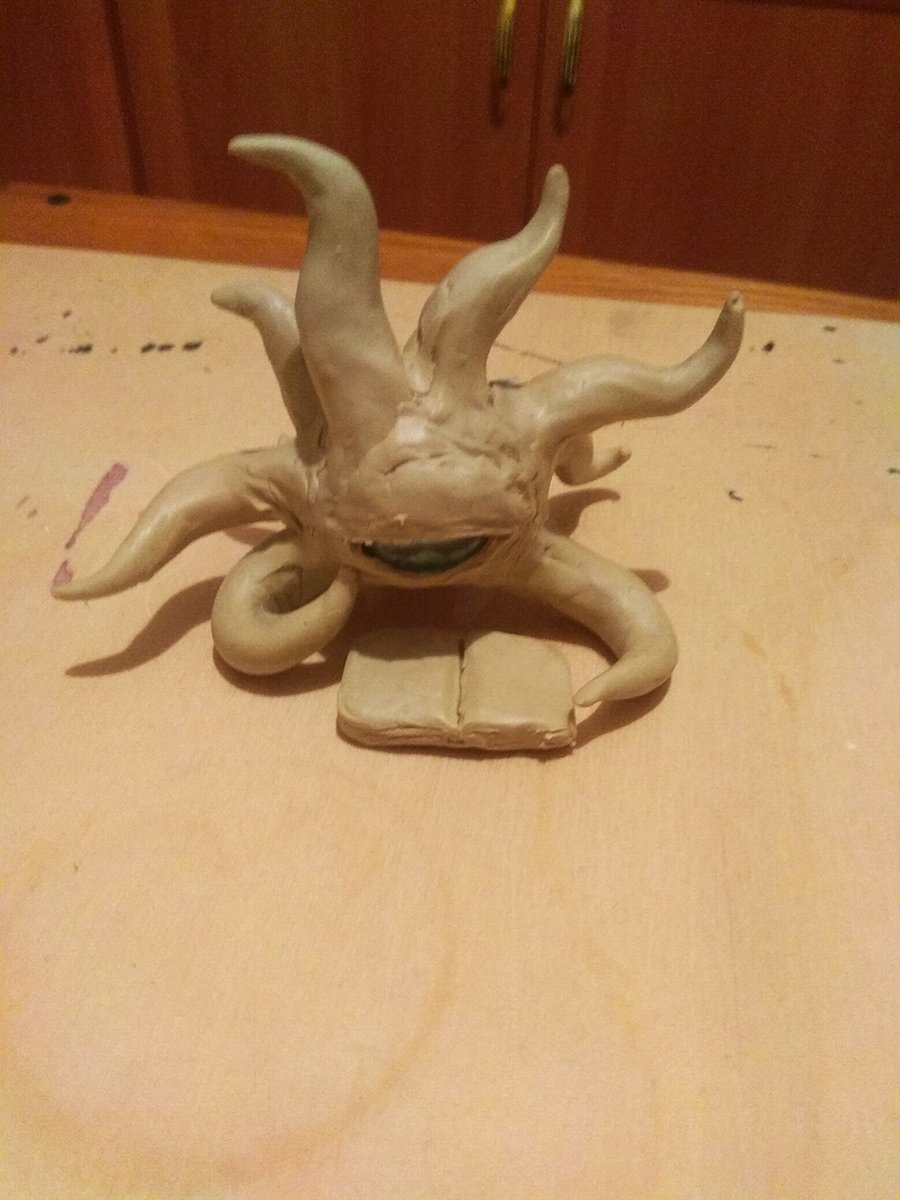 BasketPotatoes's tweet photo. I made a prototype from sculptural plasticine just to see what problems I would face when creating a figure and, directly, an eye. 
Well, it will be smaller, of course. And with a stand :3

#Skyrim #Hermaeus_mora #ESO #ESOFam https://t.co/OFmFPnntd4