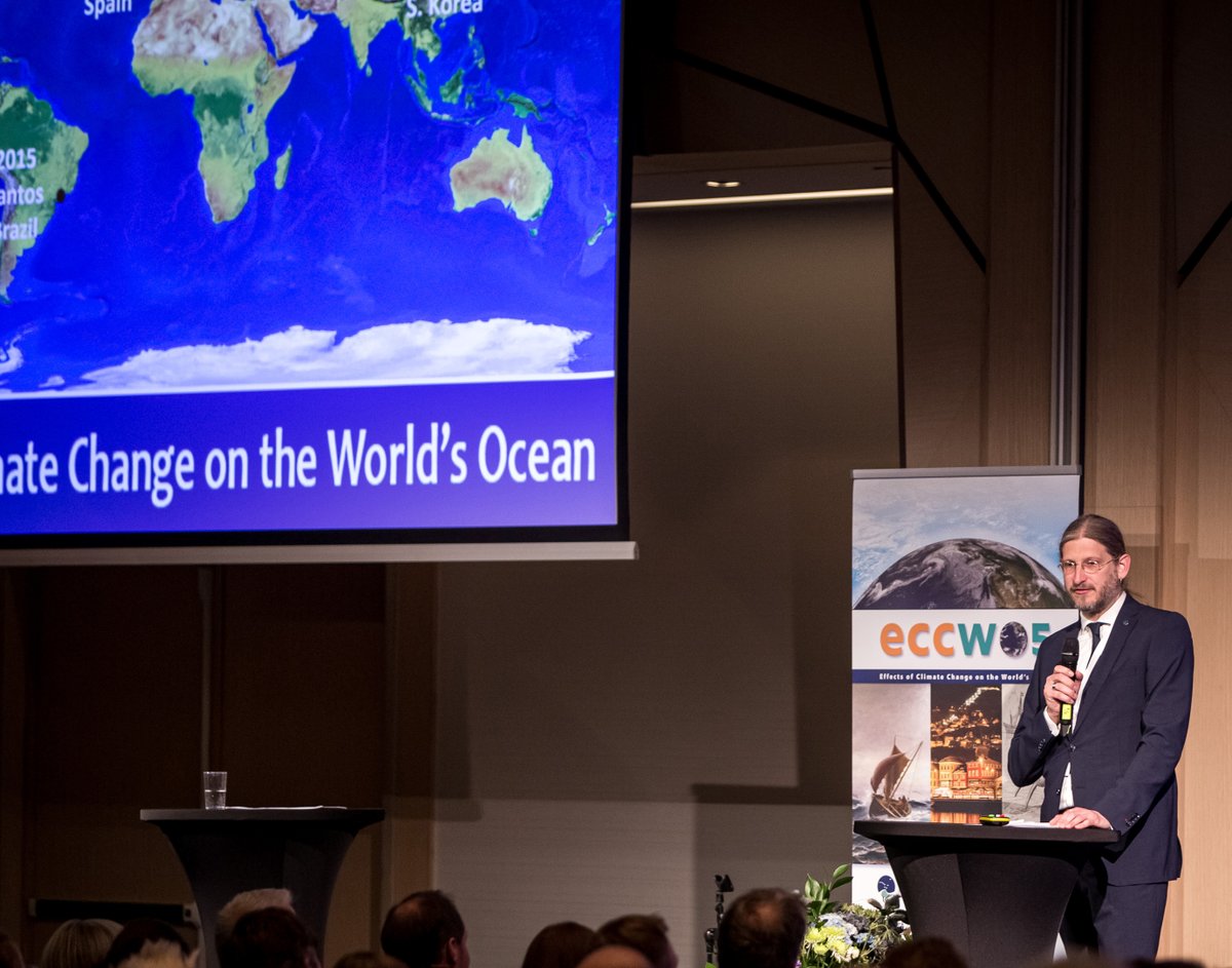 Dr. Jörn Schmidt, ICES Chair of Science Committee
welcomes #ECCWO5 participants, as it is 'only through collaboration, that we can improve our understanding of climate change effects, and lay the scientific foundations to ensure the long-term sustainability of our oceans.'