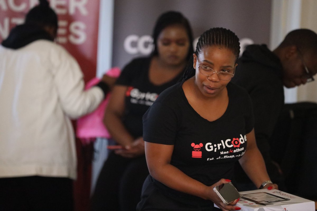 GEN22OnSloane's tweet image. This past Saturday @GirlCode_z launched the Girls Club programme in Madikwe, North West in partnership with GEN Africa and
@Unisa We are beyond excited to see the enthusiasm from the kids! 📷 #GirlCoderClub #STEMeducation #EmpoweringYouth #Technology