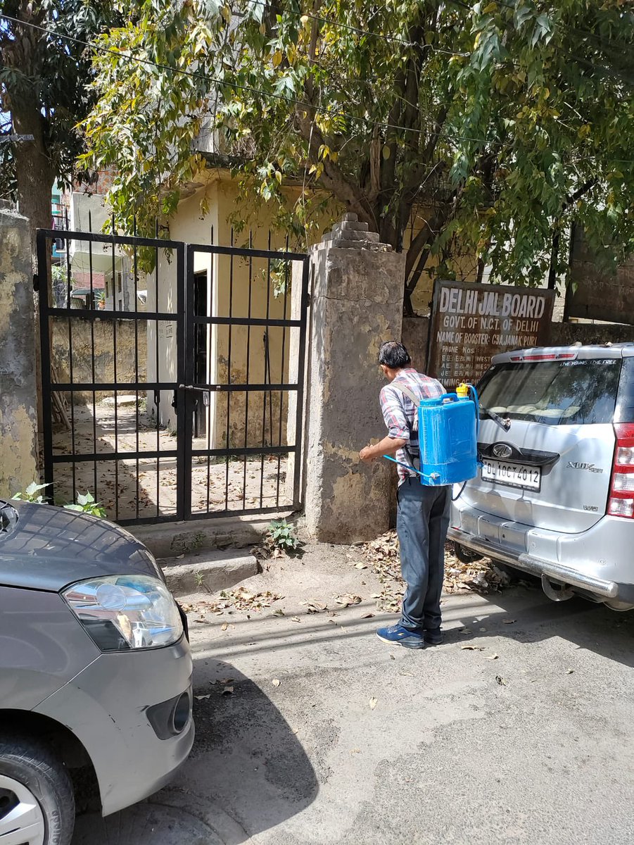 aapdimpleahuja's tweet photo. Anti-mosquito drive to continue throughout this season
Location : Block C3 & Block C3A , Janakpuri .
Date :- 17th April 2023
#day9 #Ward104 #Janakpuri #blockc3 #blockc3a @ipathak25 https://t.co/Q6VbmPK1rm