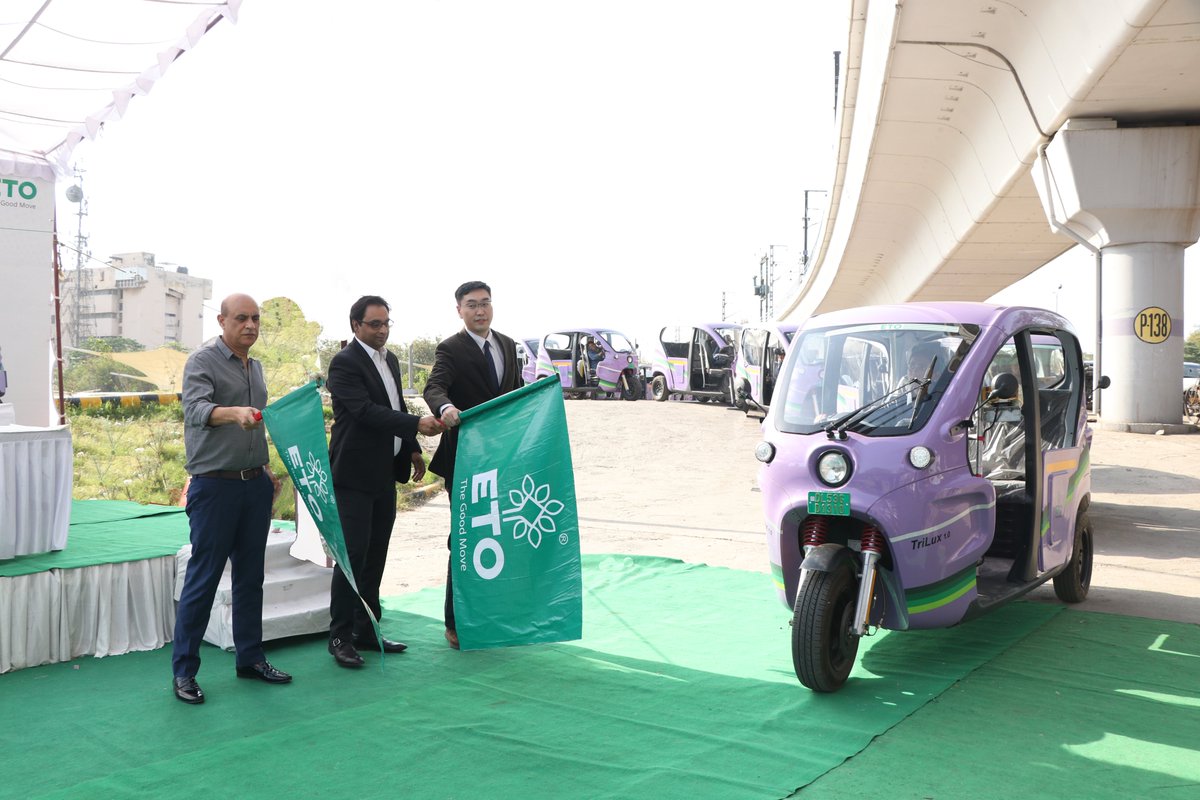 In line with India’s net zero pledge and to enable sustainable growth, ETO Motors has launched 45 electric L5 three-wheelers with women driver partners.

𝐑𝐞𝐚𝐝 𝐌𝐨𝐫𝐞: evtechnews.in/eto-motors-lau…

#ETOmotors  #Launches #ThreeWheelers  #KalkajiMetroStation #Delhi