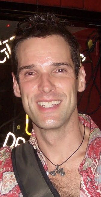 KumaYTory's tweet photo. 2005年9月27日夜、ニューヨーク・マジェスティックシアター最前列中央は、 汗が飛んでくるくらいの迫力だった。
最初で最後?の出待ちでファントム役のヒュー・パナロ(HUGH PANARO)にもらったサイン。
#GoodbyePhantom
#PhantomBroadway
#HughPanaro
#MajesticTheatre https://t.co/brWeJFzrxm