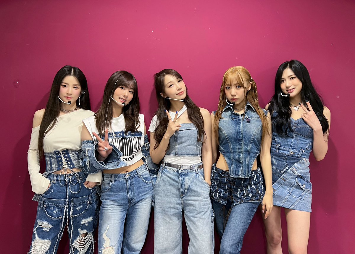 6pinkeu's tweet photo. [#에이핑크] 230408 #쇼음악중심 

핑순이들만의 청순&amp;청량으로 
무대를 뿌신 쇼음악중심 ‘D N D’ 무대!
내일 인기가요 무대도 많은 기대 부탁드려요💖

#Apink
#SELF #DND https://t.co/zuog6utc6P