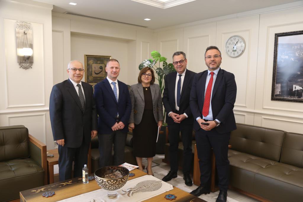 It was pleasure to be part of @UITPnews  Delegation leaded by our Secretary General @MedMezghani to visit @tuncsoyer , Mayor of İzmir and @FatmaSahin  Mayor of Gaziantep last week in Turkey. 

#advancingpublictransport #turkey