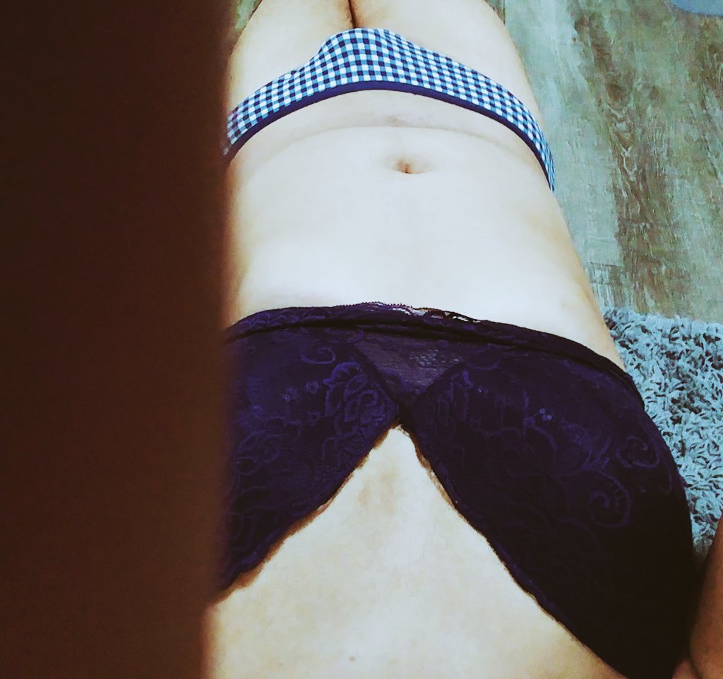Amansim88's tweet photo. Blue 😍 https://t.co/04fD8RGTky