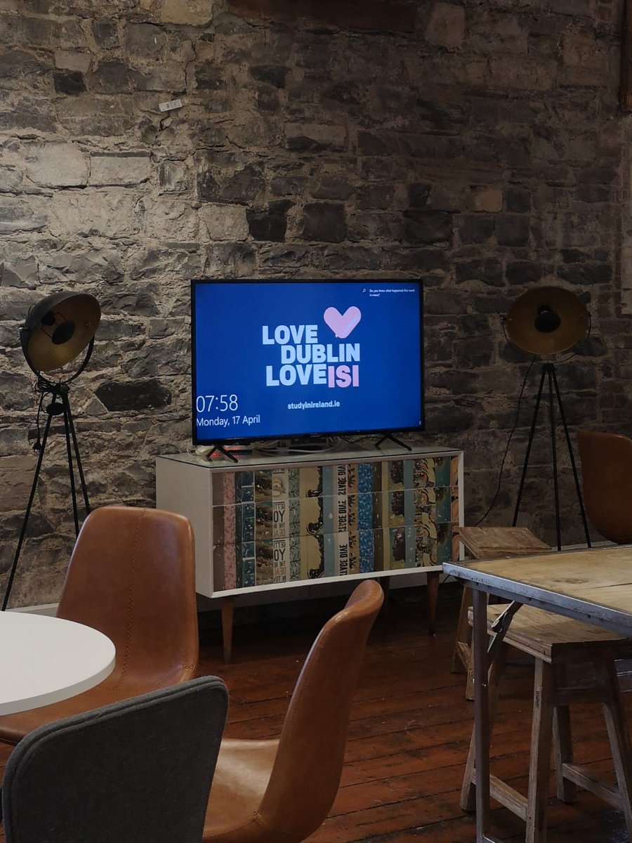 Lancement du projet BOOST, Build Our Oncoming Schools Together, Nos écoles de la Dordogne, faisons-les ensemble !
avec la délégation EramsusPlusFR à Dublin, menée par Mme Malabre, IA DASEN <a href="/DSDEN24/">Educ'24</a>