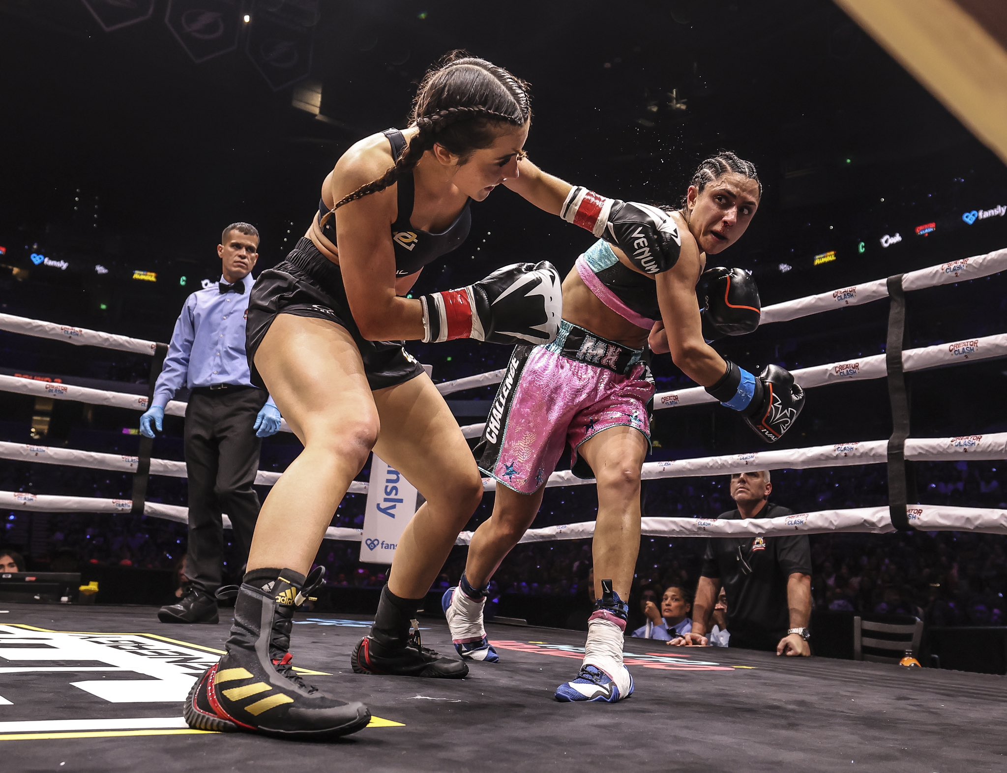 Andrea Botez vs Michelle Khare boxing match confirmed for Creator Clash -  Dexerto