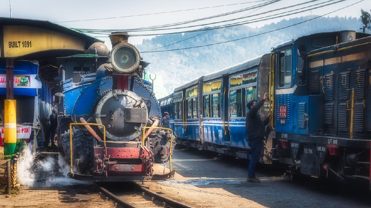 Sikkim Darjeeling Enjoy Darjeeling Toy Train Ride, Best Darjeeling