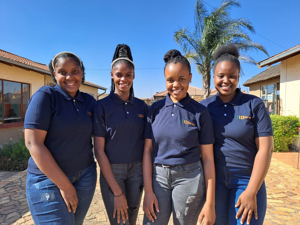 This week we acknowledge our first group of ladies that have committed themselves for the volunteer program. Welcome ladies!! 👋🤩
#WomanWednesday