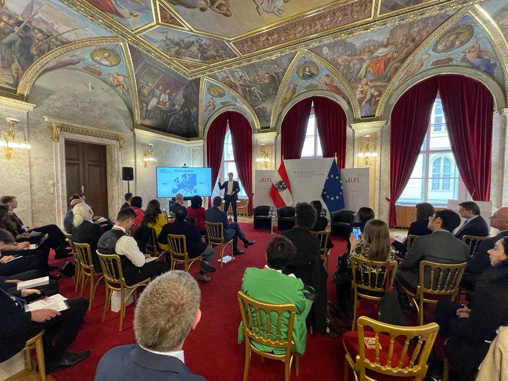 UlrikeRitzinger's tweet photo. #ALPSaustria , here we go again! The 15th edition of the Austrian Leadership Programs, the international visitors' program by @MFA_Austria , brings 25 young executives and opinion leaders from 20 countries to #Austria #NetworksCreateFuture #ReFocusAustria @wko_aw @iv_industrie https://t.co/5LLRqtXR2q