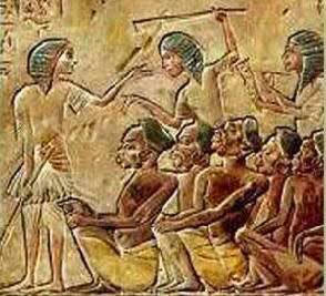 amthystooo's tweet photo. @Adele_JJames @netflix @jadapsmith I guess made it clear, Y’all were also slaves not queens.. not kings..  SLAVES https://t.co/rI56P2isEt