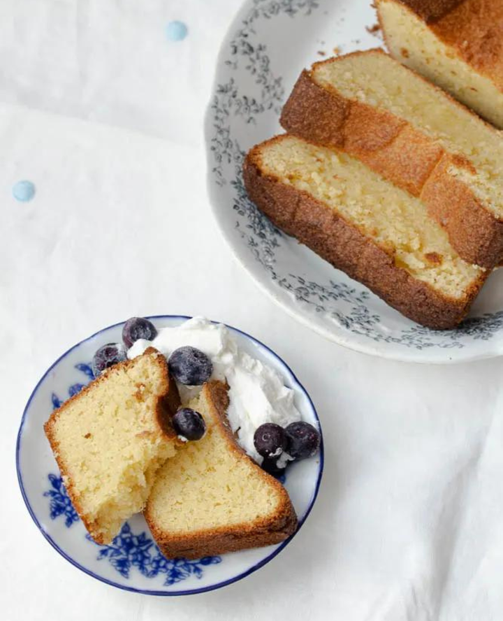 Keto Cream Cheese Pound Cake! 😋

Get the recipe: kipl.ink/qqoLi4
