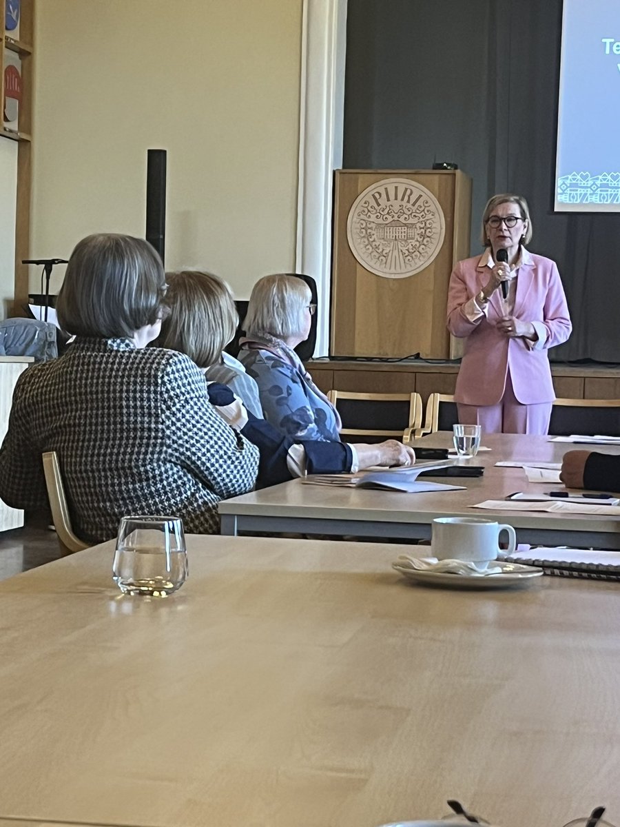 Petra Havu (@petrahavu) on Twitter photo Terveysalalta puuttuu valtakunnallinen museo. Se tarvittaisiin aineellisen ja aineettoman kulttuuriperinnön säilyttämiseksi ja esittämiseen. <a href="/paularisikko/">Paula Risikko</a> toivotti meidät tervetulleiksi terveydenhuoltoalan museopäivään Seinäjoelle. Terveysalalta puuttuu valtakunnallinen museo. Se tarvittaisiin aineellisen ja aineettoman kulttuuriperinnön säilyttämiseksi ja esittämiseen. <a href="/paularisikko/">Paula Risikko</a> toivotti meidät tervetulleiksi terveydenhuoltoalan museopäivään Seinäjoelle.