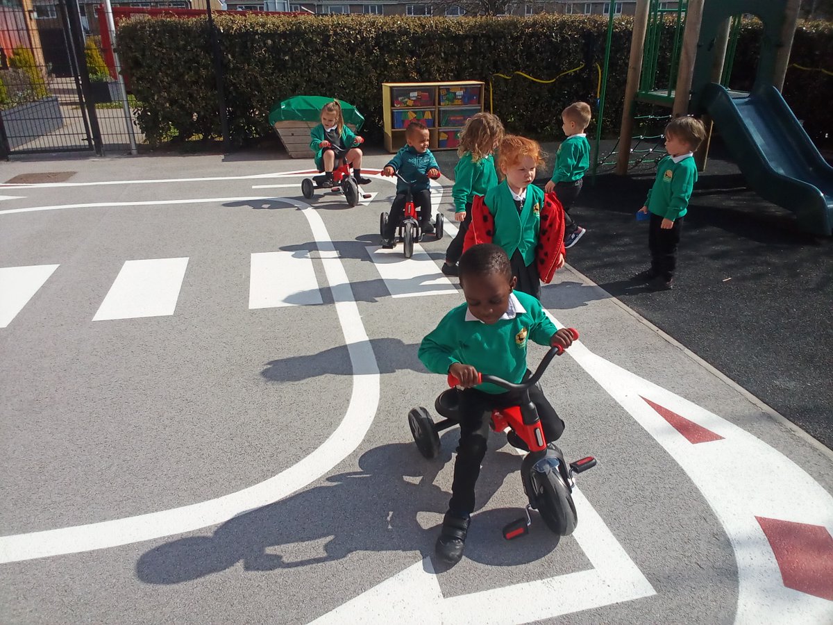 gcpfs1's tweet image. Our new playground markings have been very popular with the nursery children this morning #gcpearlyyears #gcpphysicaldevelopment @PrimaryGreat