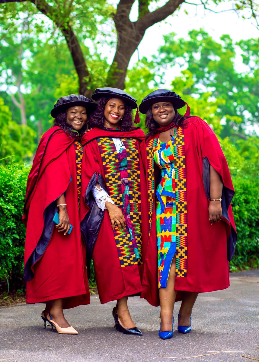 justnumah's tweet photo. #CelebratingFriends
Waited for almost a year to have these photos with my ladies. Congratulations to the two sisters my #PhD journey gave me! We were all kindly funded by @DAAD_Germany through @ISSERUG . Congratulations once again Dr Mercy Ackah and Dr Doreen Anayamesem Odame! https://t.co/T4uuxNnPft