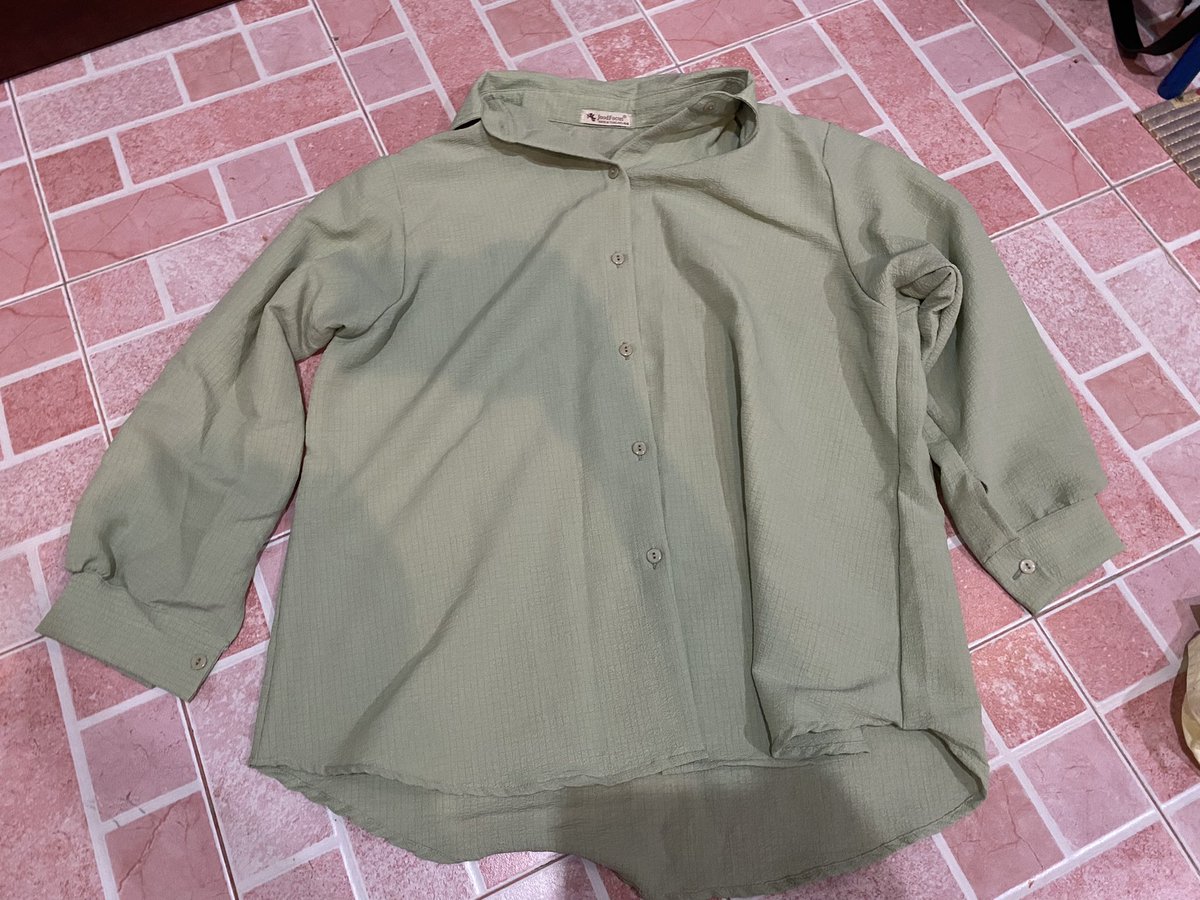 gpaaarbb's tweet photo. สีเขียวนะคะ อกได้ถึง 44
ราคา 60 มือ1ค่า

#ส่งต่อเสื้อผ้า #ส่งต่อเสื้อมือสอง #ส่งต่อเสื้อผ้ามือสอง #เสื้อผ้ามือสอง #เสื้อผ้ามือสองราคาถูก  #ส่งต่อเสื้อผ้ามือ2 #ส่งต่อเสื้อผ้าราคาถูก #โล๊ะตู้เสื้อผ้า https://t.co/G8XYA9U7uM