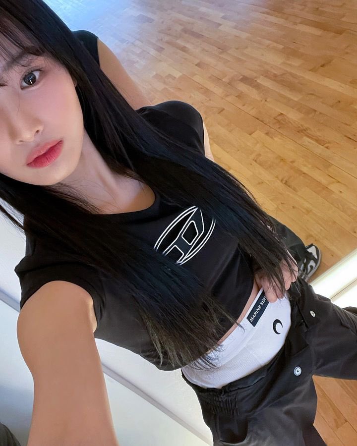 FORJINNI_TH's tweet photo. 2304016 — instagram update for #jinni #지니

“ อุ่นเครื่อ�� ” https://t.co/FaCE6Nnmax