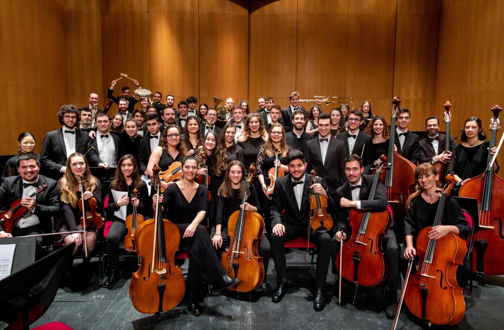 Ayuntamiento de Burgos (@aytoburgos) on Twitter photo La <a href="/jovenosbu/">JOSBU - Joven Orquesta Sinfónica de Burgos</a>, el <a href="/CInterludio/">Coro Interludio</a> y los solistas María Miró, Blanca Valido, Gerardo López y Alberto Arrabal interpretan, bajo la batuta de Pedro Bartolomé Arce, la 9ª sinfonía en re menor de Beethoven🎼
📅Domingo 23
🕑19.30h.
📌Teatro Principal
➕info👉cultura.aytoburgos.es/agenda-cultura… La <a href="/jovenosbu/">JOSBU - Joven Orquesta Sinfónica de Burgos</a>, el <a href="/CInterludio/">Coro Interludio</a> y los solistas María Miró, Blanca Valido, Gerardo López y Alberto Arrabal interpretan, bajo la batuta de Pedro Bartolomé Arce, la 9ª sinfonía en re menor de Beethoven🎼
📅Domingo 23
🕑19.30h.
📌Teatro Principal
➕info👉cultura.aytoburgos.es/agenda-cultura…