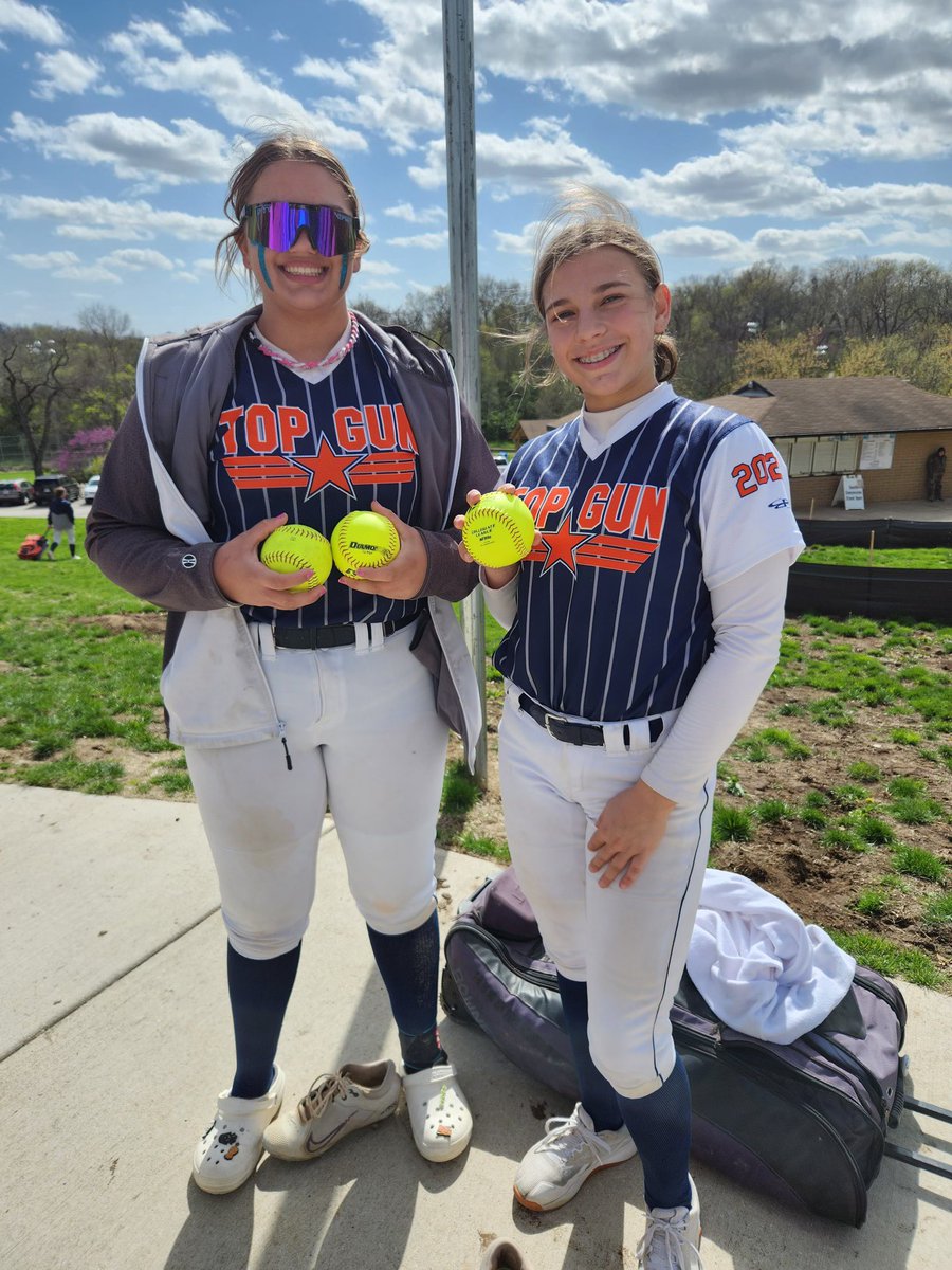 DwyerNicoleD's tweet image. Charlotte guest played with Top Gun 08 this weekend! First tournament of the season and first home run of the season!! 🔥 @CharlotteG2026  #topgun #softball #socold #homerun #classof2026