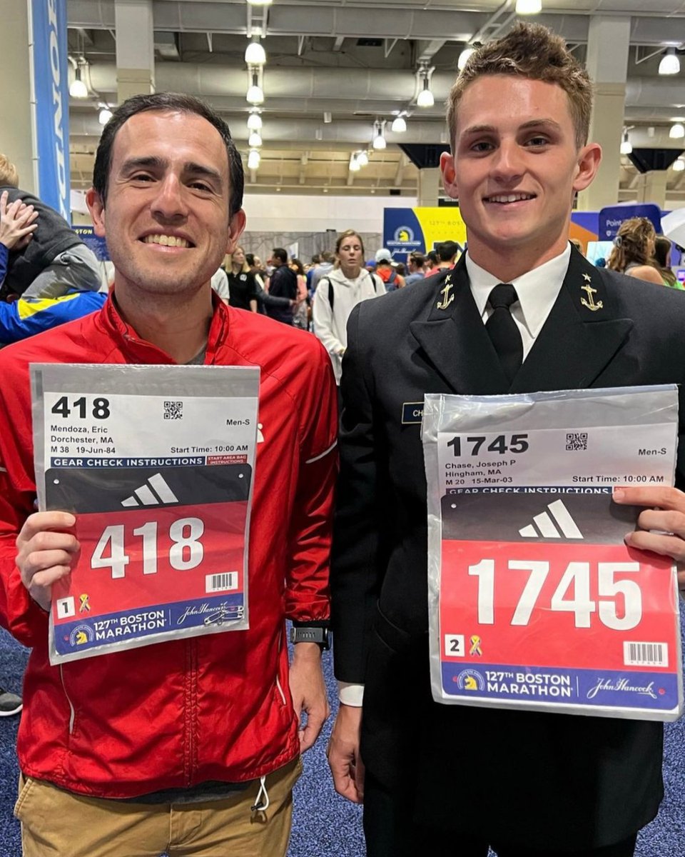 BCHigh's tweet image. GOOD LUCK to all of our #BCHigh alumni, faculty, and staff running the marathon today 👟