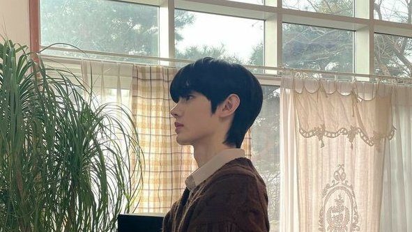 caffehee's tweet image. consistent
— a #sungwon au

after syvol (psh) met jardin (yjw), he's in his mission to know for answers on why he keeps on looking for jardin.

a short au for #taereungzcafe ☕'s fundraising event
