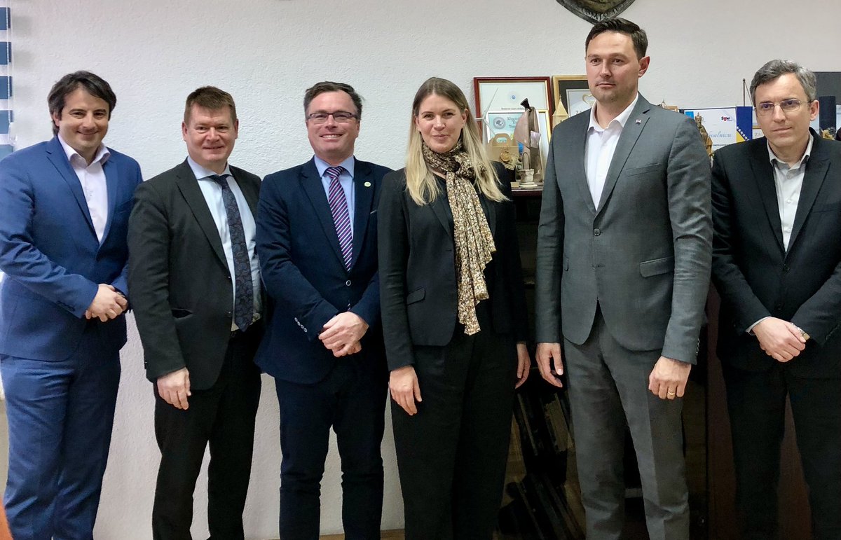On joint EU ambassadors visit to Canton 10 with 🇫🇮 <a href="/KankaanpaaKalle/">Kalle Kankaanpää</a> &amp; 🇸🇮 Damijan Sedar <a href="/SLOinBIH/">Slovenia in BIH</a> and 🇪🇺 <a href="/eubih/">EU in Bosnia and Herzegovina</a> organised by 🇸🇪 @sweden2023eu 

We encouraged PM Vukadin &amp; Mayor Buntić to seize opportunity EU candidate status presents and to focus on necessary reforms. 

#EU2023EU