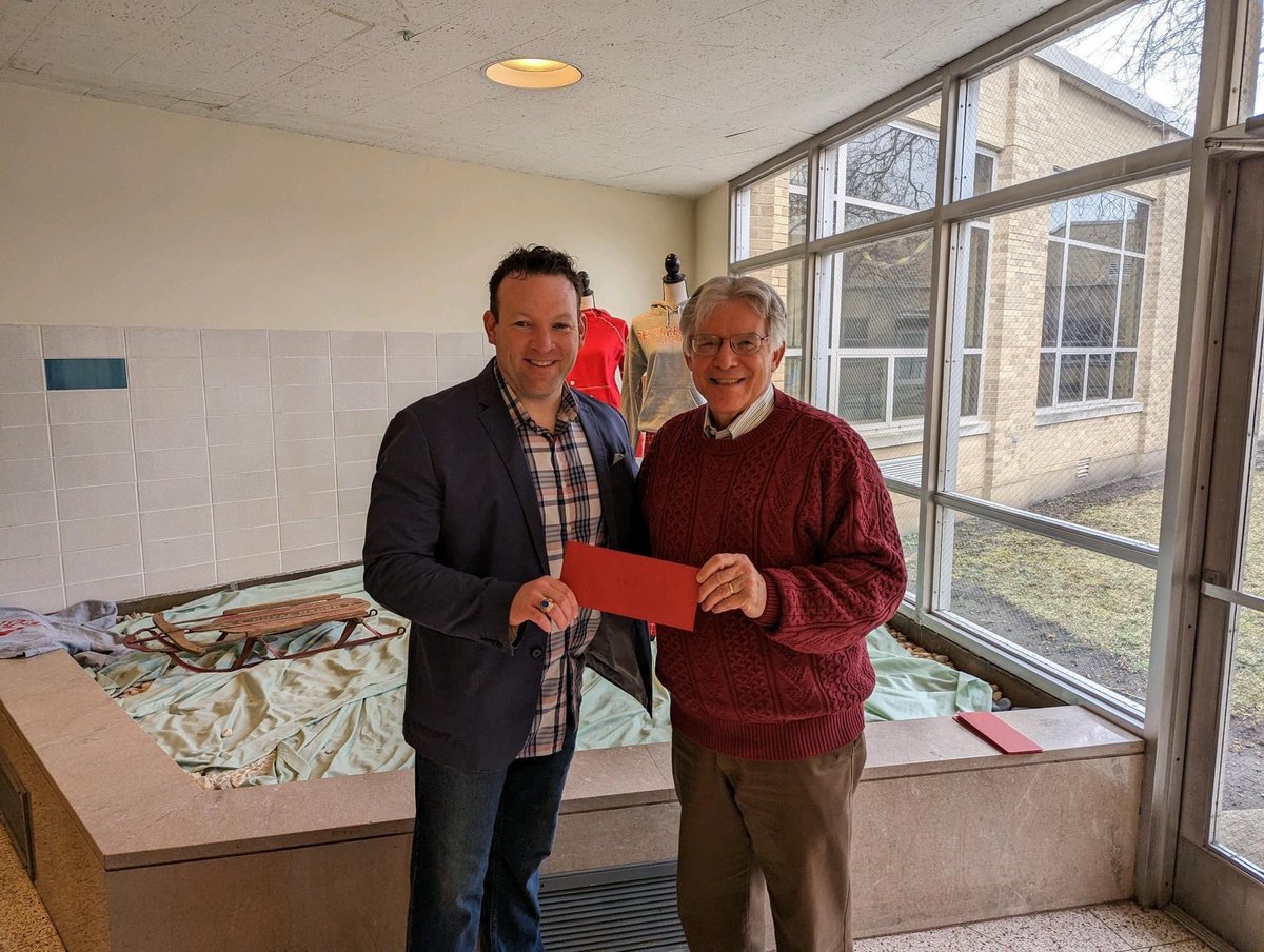 nddons's tweet photo. Thank you to the Weber High School Alumni Association for awarding their annual Scholarship to President Shay Boyle '95 at the Weber Alumni Mass at Resurrection High School. 

The Weber Scholarship supports current Dons who are sons and grandsons of Weber alumni. https://t.co/bOGbkBfBl8