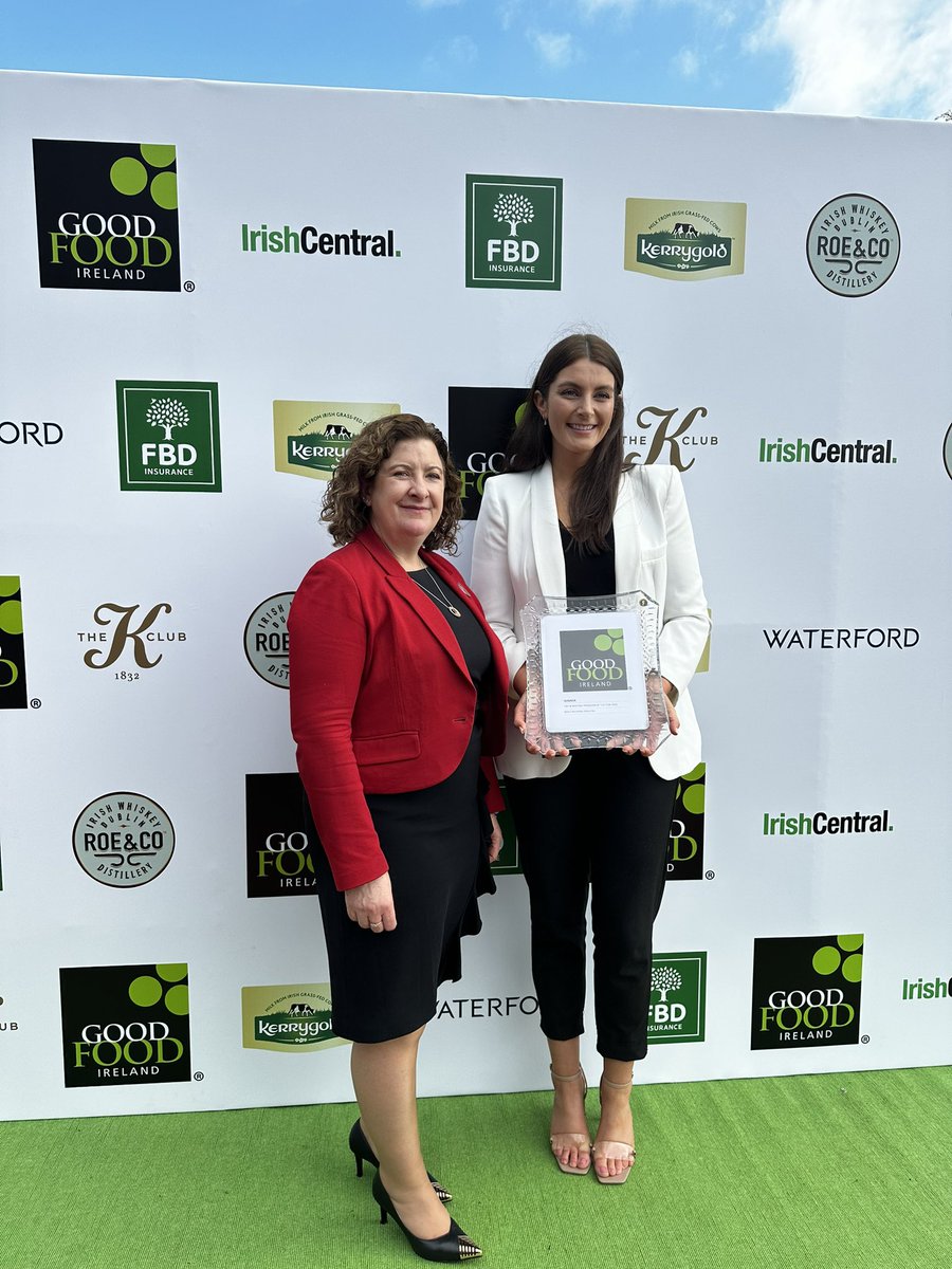 The 2023 ‘Fish &amp; Seafood Producer of the Year’ Award goes to Real na Mara Shellfish in Co. Kerry! 
<a href="/naMaraShellfish/">Réalt na Mara Shellfish</a>

Award sponsored by Roe &amp; Co 

#goodfoodireland #goodfoodirelandawards #irishfoodawards #foodawards 
#irishfoodawards2023