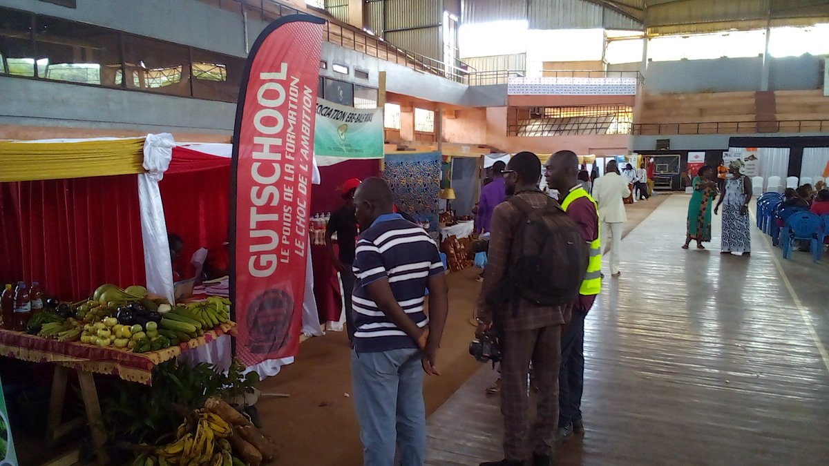 GUTSCHOOL's tweet photo. Retour en images sur la #participation de l'institut #gutschool à la 4e édition du Salon International des Créateurs d'Emploi #Bangui #Business #Networking #SICRE BBN du 13 au 15 Avril 2023.
Une plateforme d'échange permanent entre les #Créateurs d' #emploi en #Centrafrique https://t.co/yZy41lAvF4