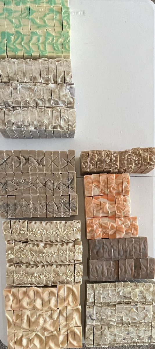 WickedSquares's tweet image. It’s PACKAGING DAY!! 225 bars ready and more coming off the curing rack soon!!!

wickedsquaressoap.com 

#coldprocesssoap #smallbatch #smallbatchsoap #soapmaking #homemadesoap #homemadesoaps #barsoap #healthandbeauty #goatsmilksoap #wickedsquares #wickedsquaressoap