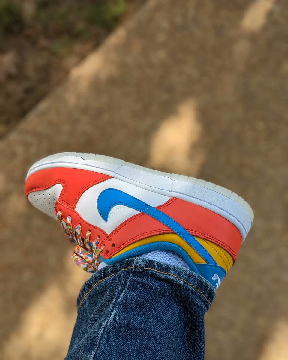 amcmath04's tweet photo. Sunday Birthday Kicks!#KOTD #Nike #DunkLowQS #LBJ #FruityPebbles #undssunday #ashwithkicks #thesolefirm #queensofsole #respectherstyle #sneakersisterhood #snkrsliveheatingup #ITSFLive #wearyoursneakers #yoursneakersaredope #respectfemalesneakerheads https://t.co/sB3k9GYP7s