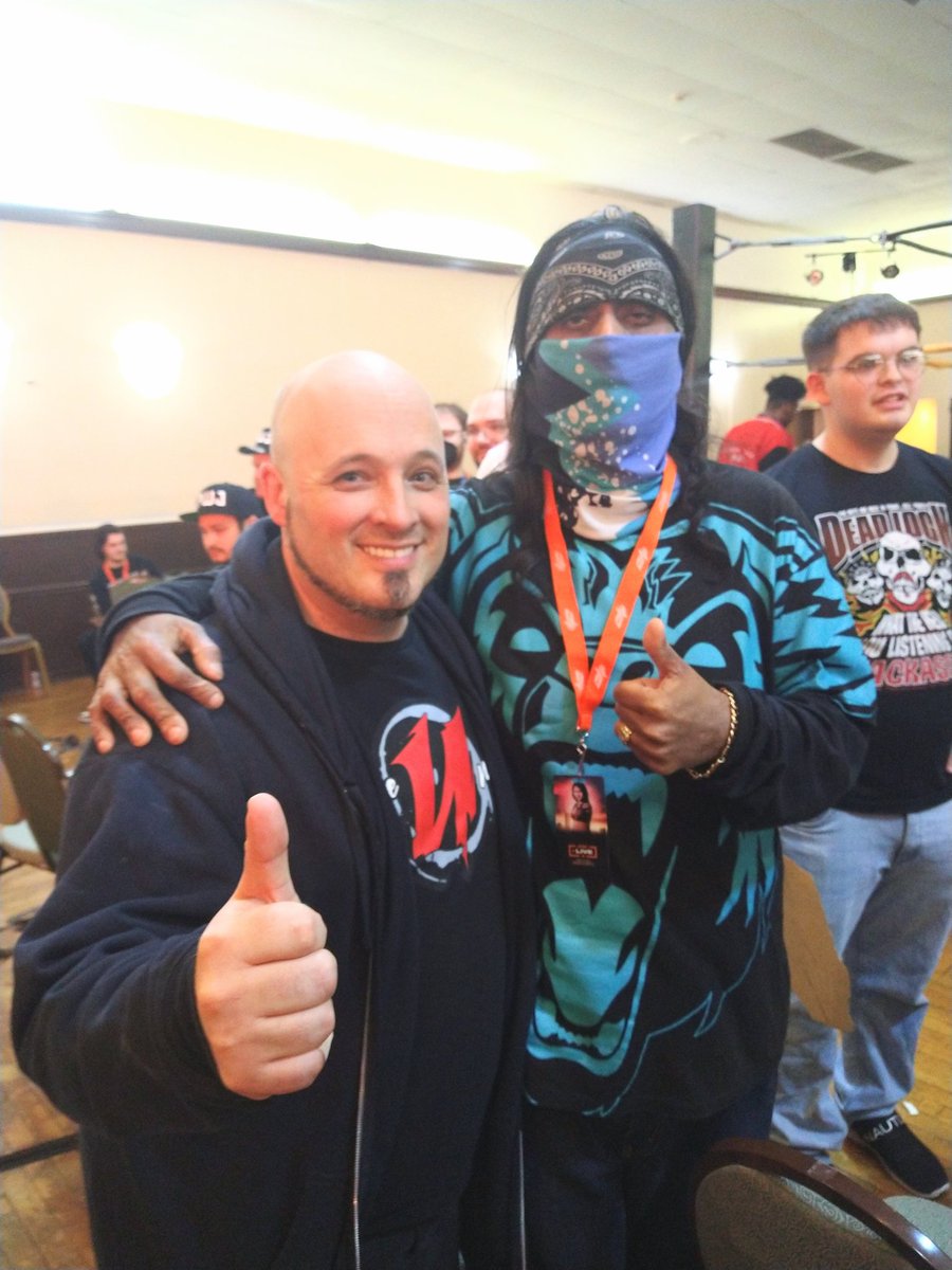 RealTMR4Life1's tweet photo. @TrustInPhil Hey was up man it was very very good seeing u at dpw , thank u for tha picture and thanks for talking and stuff , it was an honor meeting u thank u again 💪 #DPWLive2 https://t.co/jmWR7ZdIg3