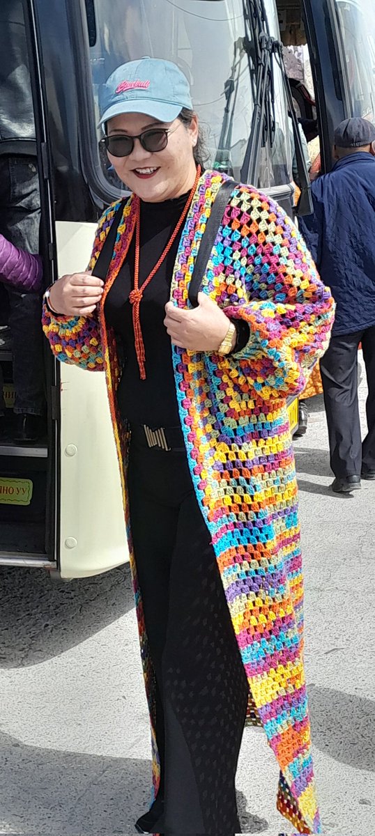 Явчихаад ирье.