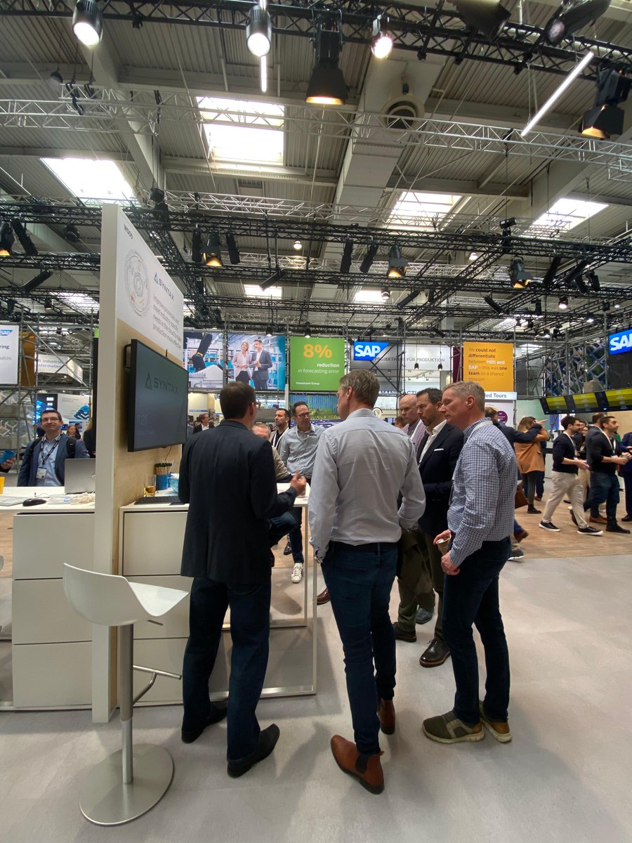 SyntaxSystemsDE's tweet image. Heute ist es so weit - die #HM23 findet derzeit statt und wir sind vor Ort! 👏🏼 🥳 Besuchen Sie uns an unseren Partnerständen bei SAP &amp;amp; AWS in Halle 15 | Stand E17/D74 und erleben Sie live die Fertigung von morgen❗️#SAPDM #digitalfactory #AWS #manufacturing #syntax