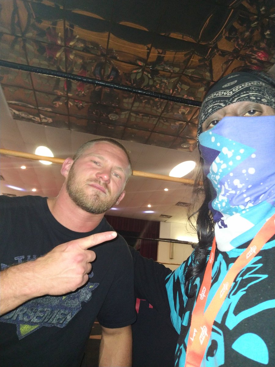 RealTMR4Life1's tweet photo. @Adam_Priest_ it was an honor meeting u at dpw brother , continue tha hardwork , u really deserve it and thank u again for tha picture @NewSouth_PW #DPWLive2 https://t.co/STyIDOmwQY