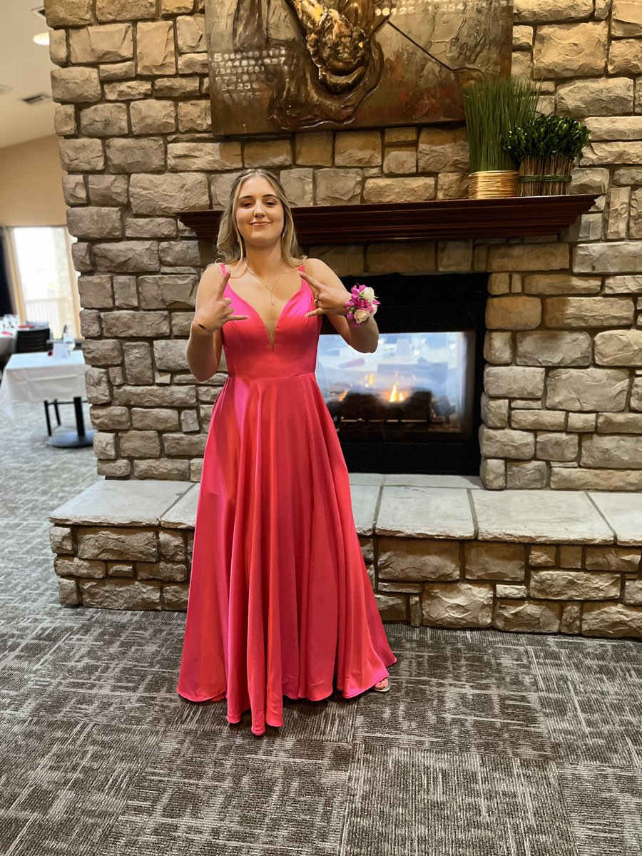 KappTammy's tweet photo. Prom 2023 https://t.co/Lu1mB8jp2r