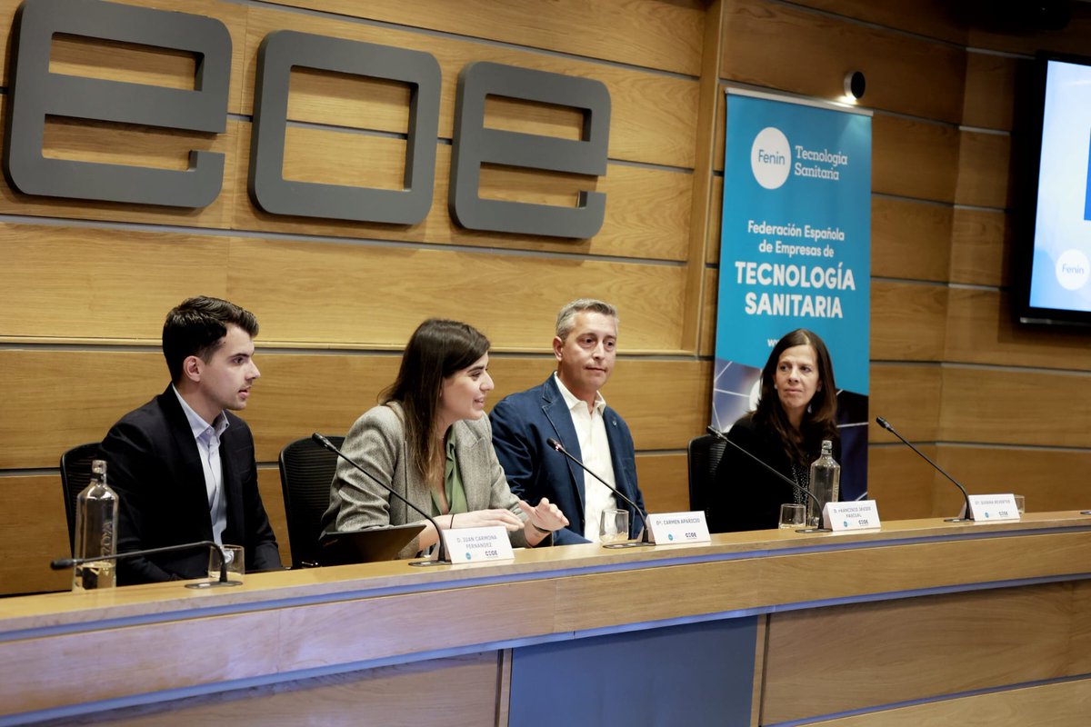 fenin_es's tweet photo. Finaliza la última mesa, moderada por Carmen Aparicio (@CEOE_ES), y dedicada a las asociaciones inclusivas con el resto de agentes del sector.

"Nuestros principales aliados son nuestros profesionales, los trabajadores".

#TecnologíaODSanitaria https://t.co/RvRS8ZnSXu