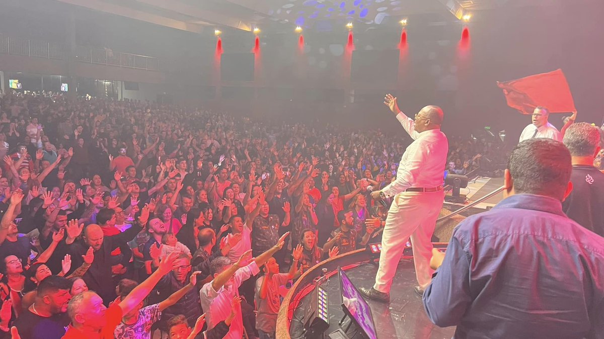 Archevêque A. KANKIENZA MUANA MBOO Officiel tweet media